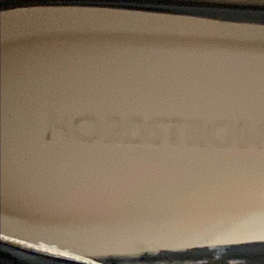 Nordstrom Black Patent Loafers with‎ Pearl Accents Girls  size 2